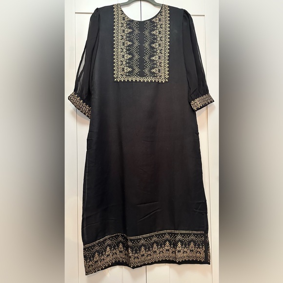 Black Indian Kurta Dress W/ Chiffon Slit Sleeves & Gold Print Accents Sz LG NEW! - Picture 1 of 10